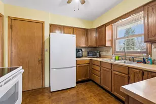 9207 Washington St NE, Blaine, MN 55434 - Photo 11