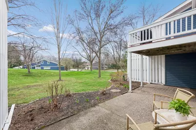 9371 Nesbitt Road, Bloomington, MN 55437 - Photo 3