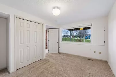 9371 Nesbitt Road, Bloomington, MN 55437 - Photo 33