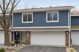 9371 Nesbitt Rd, Bloomington, MN 55437 - Photo 1