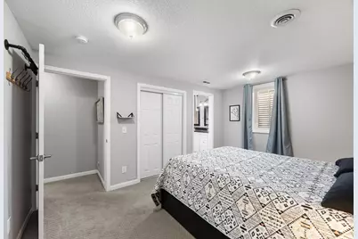 4741 Edgewood Avenue N, Crystal, MN 55428 - Photo 23