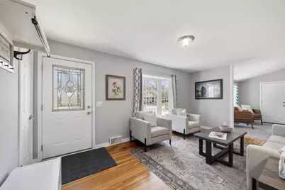 4741 Edgewood Avenue N, Crystal, MN 55428 - Photo 9