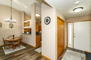 1604 10th Ave SE, Rochester, MN 55904 - Photo 11