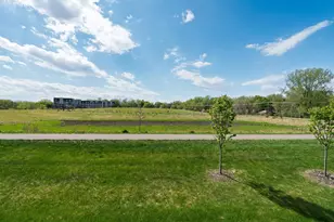 1519 Timberwood Ln, West Saint Paul, MN 55118 - Photo 13