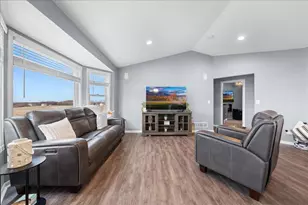 38616 Pine Ave, Center City, MN 55012 - Photo 5