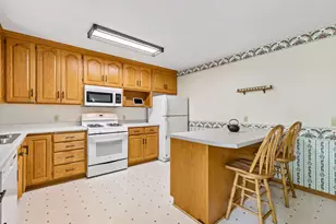 39074 Riverside Ct, North Branch, MN 55056 - Photo 11