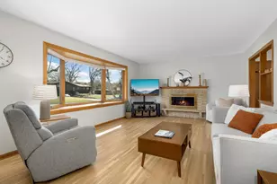 8190 Duluth St, Golden Valley, MN 55427 - Photo 3