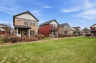 3024 Cottage Ln N, Maplewood, MN 55109 - Photo 3