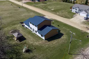 241 Pleasant St, Dexter, MN 55926 - Photo 7