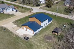 241 Pleasant St, Dexter, MN 55926 - Photo 5