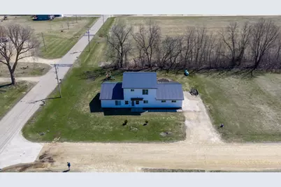 241 Pleasant Street, Dexter, MN 55926 - Photo 25