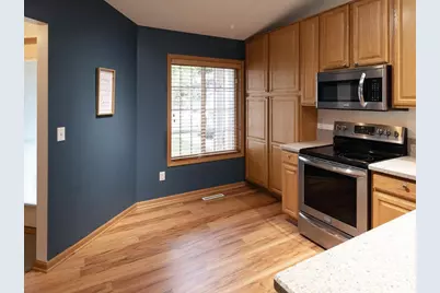 13877 Ventura Place, Savage, MN 55378 - Photo 9