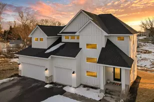 2388 Laurie Ct, Roseville, MN 55113 - Photo 51