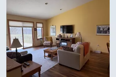 1004 W Lake Boulevard, Winona, MN 55987 - Photo 3