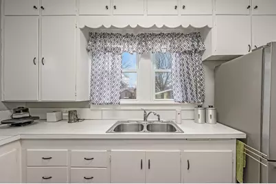 722 E 3rd Street, Fairmont, MN 56031 - Photo 9