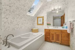 5420 Woodcrest Dr, Edina, MN 55424 - Photo 21