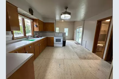 101 N Fayal Avenue, Eveleth, MN 55734 - Photo 9