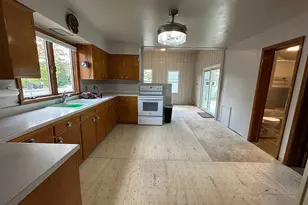 101 N Fayal Ave, Eveleth, MN 55734 - Photo 9