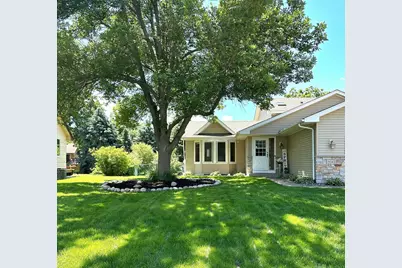 9243 Queens Gardens N, Brooklyn Park, MN 55443 - Photo 53