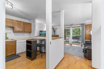 1225 Ferndale Street N #B9, Maplewood, MN 55119 - Photo 9