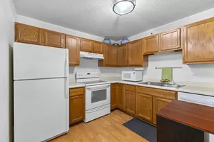 1225 Ferndale St N, Maplewood, MN 55119 - Photo 11