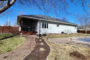 905 4th Ave SE, Pipestone, MN 56164 - Photo 5