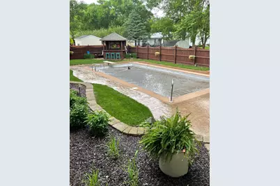 905 4th Avenue SE, Pipestone, MN 56164 - Photo 11