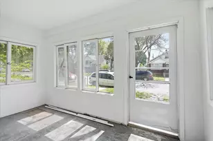 949 Conway St, Saint Paul, MN 55106 - Photo 33