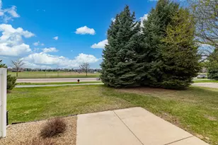 1673 Lexington Ln, Shakopee, MN 55379 - Photo 25
