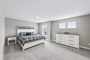 5251 Long Pointe Pass, Woodbury, MN 55129 - Photo 15