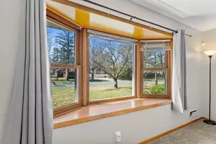 8701 Russell Ave S, Bloomington, MN 55431 - Photo 9