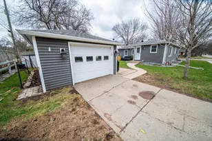 1412 9th Ave NE, Rochester, MN 55906 - Photo 51