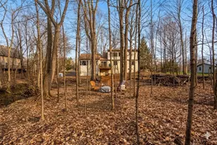 3923 Elmwood St, Vadnais Heights, MN 55127 - Photo 7