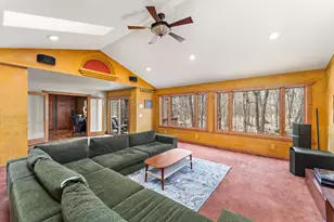 3923 Elmwood St, Vadnais Heights, MN 55127 - Photo 19
