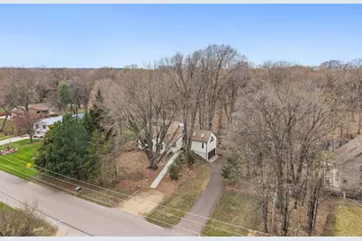 3923 Elmwood Street, Vadnais Heights, MN 55127 - Photo 11