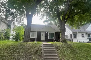 842 24th Ave SE, Minneapolis, MN 55414 - Photo 1