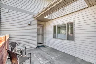 6220 Sandpiper Ct, Edina, MN 55436 - Photo 3