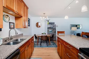 605 7th St S, Fargo,  58103 - Photo 5