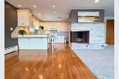 809 W Lake Avenue, Worthington, MN 56187 - Photo 9