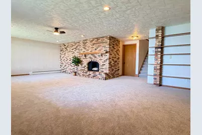 809 W Lake Avenue, Worthington, MN 56187 - Photo 35