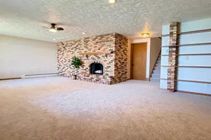 809 W Lake Ave, Worthington, MN 56187 - Photo 35