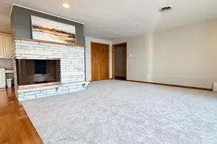 809 W Lake Ave, Worthington, MN 56187 - Photo 11