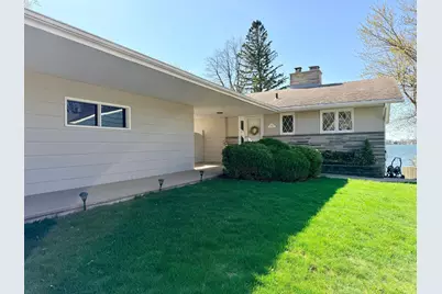 809 W Lake Avenue, Worthington, MN 56187 - Photo 5
