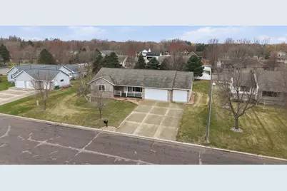 801 Maplewood Avenue, Litchfield, MN 55355 - Photo 33