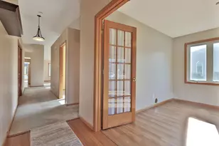 897 Evergreen Ct, Vadnais Heights, MN 55127 - Photo 3