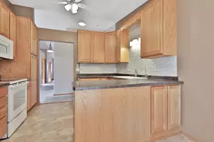 897 Evergreen Ct, Vadnais Heights, MN 55127 - Photo 15