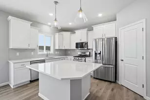 2412 Buffalo Ridge Dr, Buffalo, MN 55313 - Photo 7