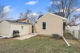 306 12th Ave SW, Austin, MN 55912 - Photo 13