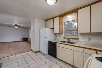 117 Jay Street, Le Sueur, MN 56058 - Photo 9
