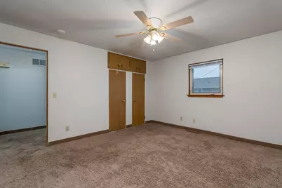 117 Jay Street, Le Sueur, MN 56058 - Photo 11